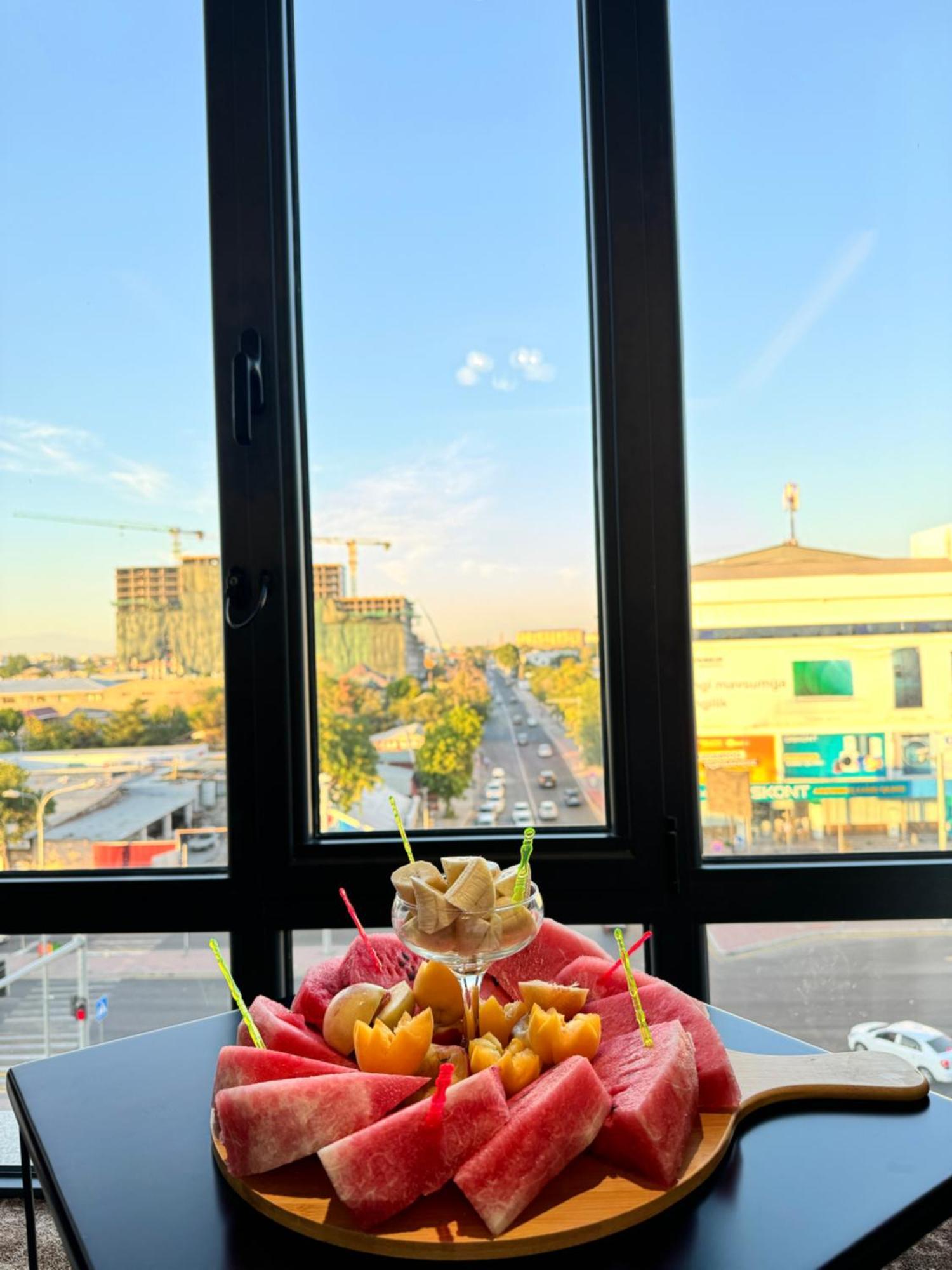 Garnet Mir Hotel Ташкент Екстериор снимка
