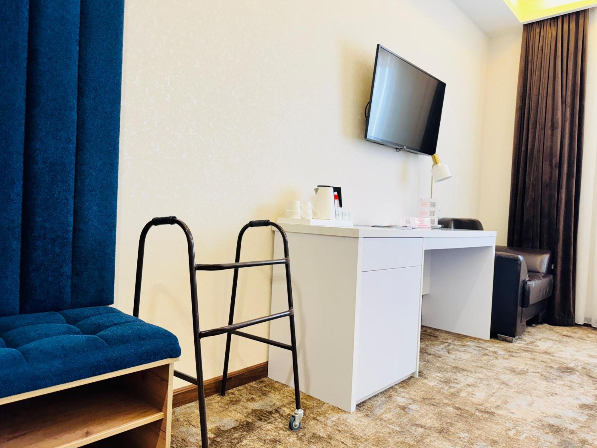 Garnet Mir Hotel Ташкент Стая снимка