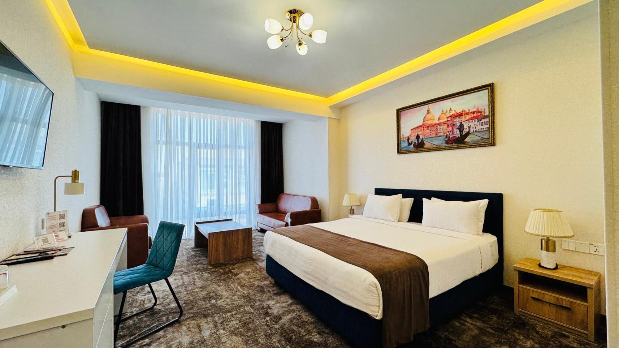Garnet Mir Hotel Ташкент Екстериор снимка