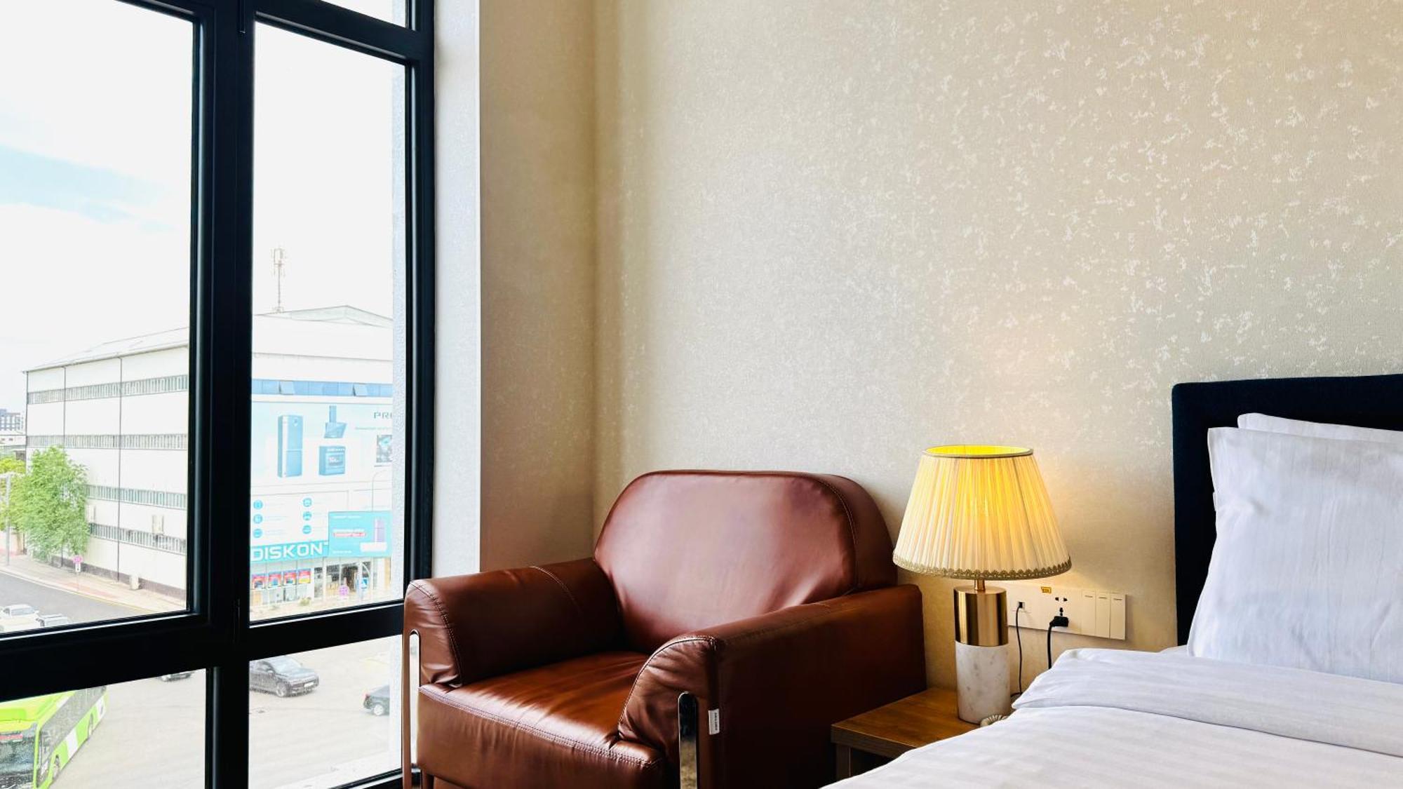 Garnet Mir Hotel Ташкент Екстериор снимка